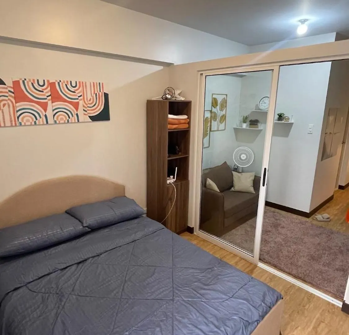 Davao City Condominium Luxury With Balcon Ocean Breeze דירה
